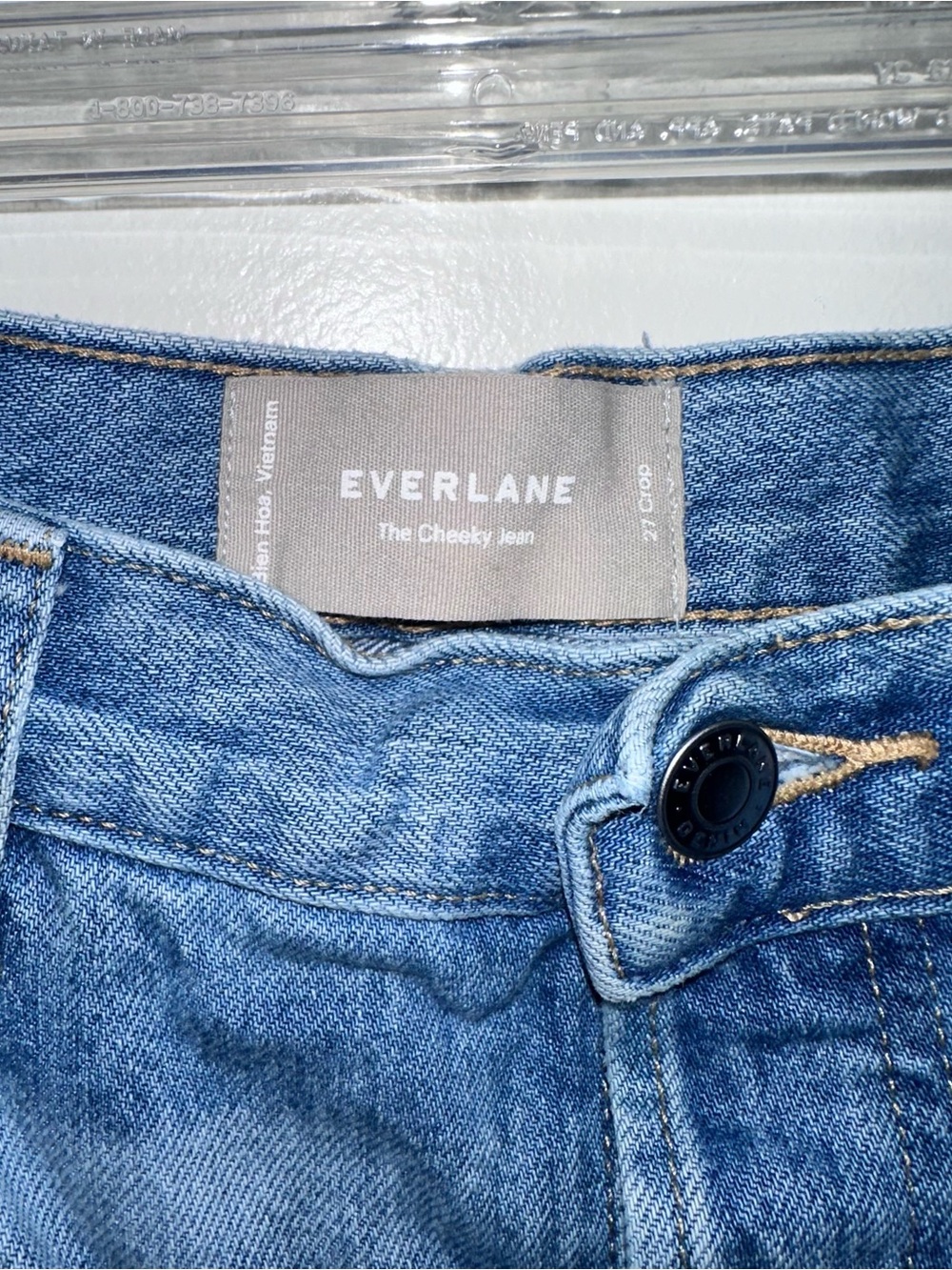 Everlane The Cheeky Jean Straight Leg Crop Light Wash Jean - Picture 4 of 5